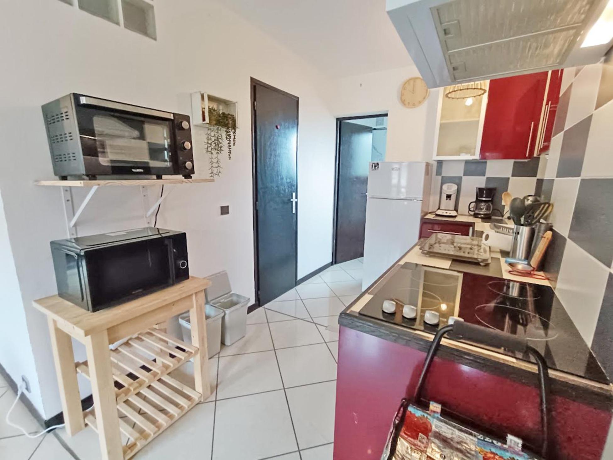 Le Louchonnais, T2, Wifi, 4 Personnes Daire Bagnères-de-Luchon Dış mekan fotoğraf
